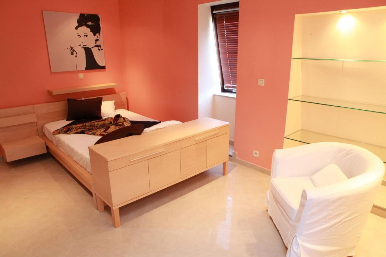 Khách sạn hẻo lánh La Fraisiere 3*